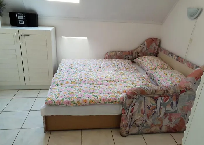 Leander Apartman